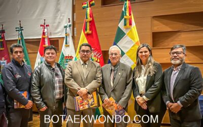 Histórico reconocimiento al Taekwondo Paceño.